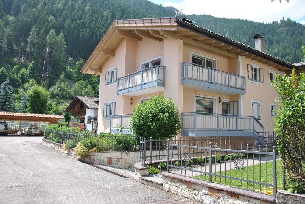 B&B 3 Cuori Predazzo Εξωτερικό φωτογραφία